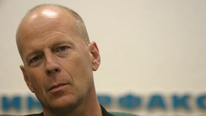 Крепкому орешку - 70: как Брюс Уиллис живёт и борется с тяжёлой болезнью