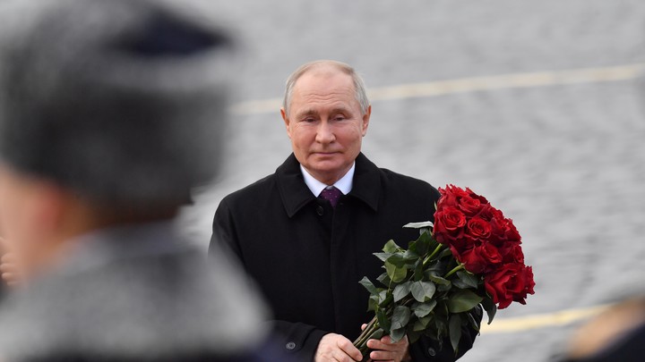 Шампанское, близкие, тёплые беседы: Путин поделился планами на Новый год