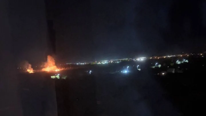 Атака дронов 19 августа на Волгоград: пожар на НПЗ, удар по больнице, видео