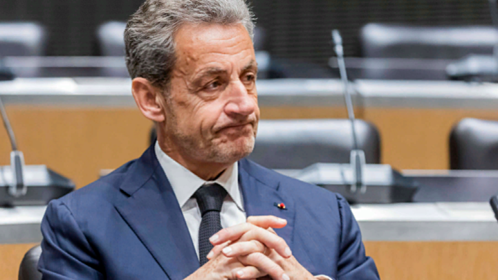 Фантастическая преступная логика: Подоляк накинулся на Саркози после слов о Крыме