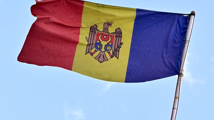 Фермеры Молдавии начали транспортную блокаду Украины