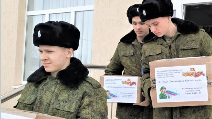 Кубанские казаки за неделю передали жителям новых регионов ещё 55 тонн гуманитарной помощи