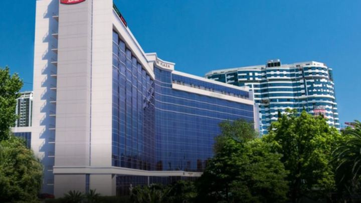 В Сочи бывшую гостиницу Москва выставят на торги за 2,35 млрд рублей