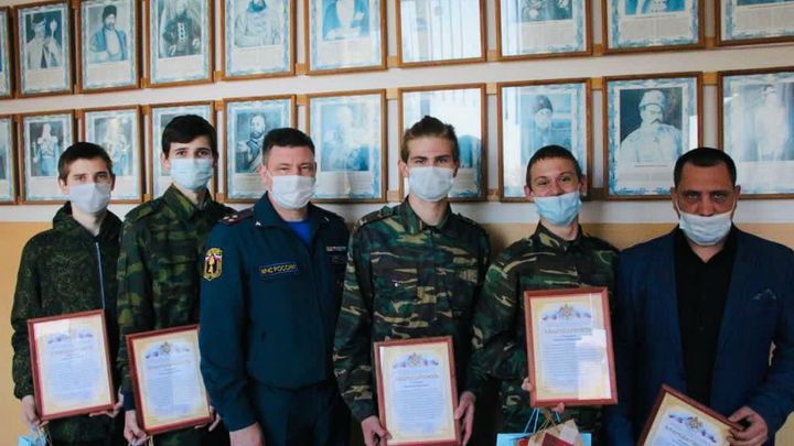 Если бы не они, то... - В МЧС рассказали, как кадеты из Азова спасли людей во время пожара