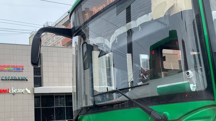 Из-за ДТП в Самаре три автобуса скорректировали путь следования