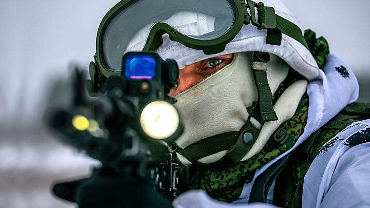 Николай Азаров: По Донбассу готовят удар, но войны можно избежать