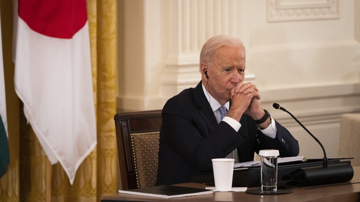 Байдена обвинили в мягкости к России: Политолог объяснил бессилие президента США