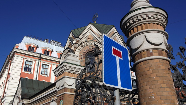 Закрыть целые районы: Петербург готовят к новым ограничениям