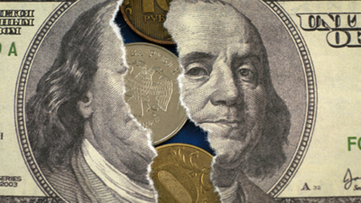 Россия и Китай обрушат доллар? Аналитик предсказал хаос