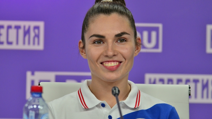 Олимпийская чемпионка София Позднякова вернула девичью фамилию