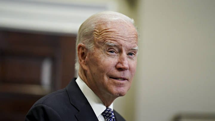 Байден совсем сдал: Президент США трижды опозорился во время выступления во Флориде