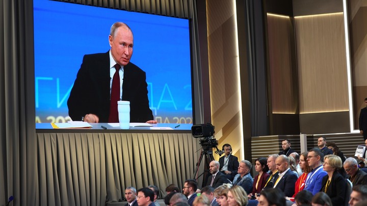 Путин уколол Силуанова и Минфин на прямой линии. В ход пошло легендарное Денег нет