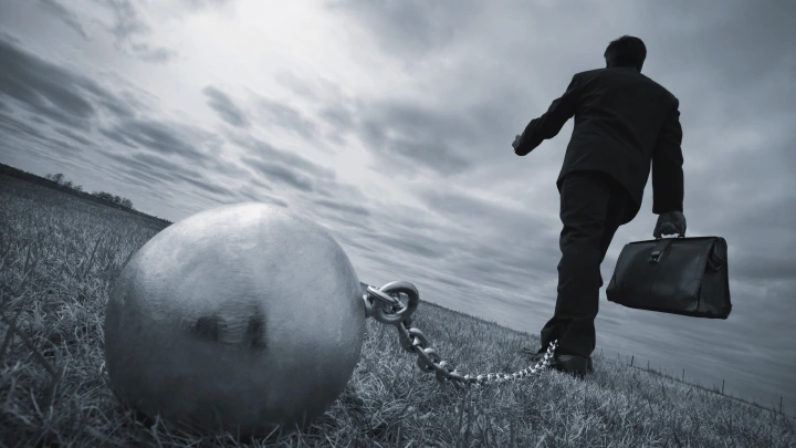 Жена покончившего с собой экс-чиновника Скляра дала комментарий о серьёзных проблемах