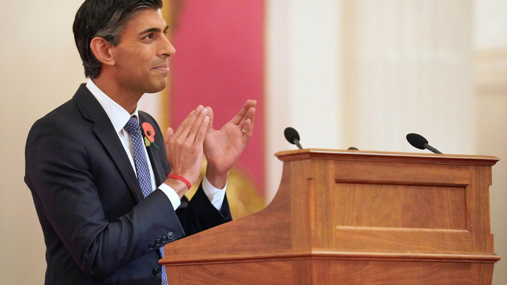 Что случилось? Сунак сбежал с климатической конференции с охраной и помощниками