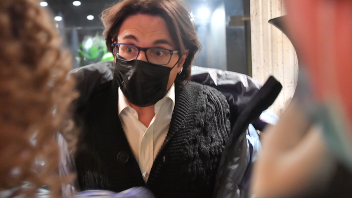 Малахов двумя словами прокомментировал свой отъезд из России