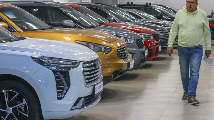 Администрации Искитима хотят запретить покупку Toyota Camry за 6 млн рублей