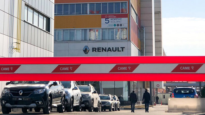 Рено уходит из России: Ждать ли русскому автопрому катастрофы?