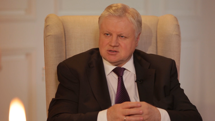 Сергей Миронов заявил о замене QR-кодам