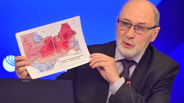 Об опасной погоде предупредил жителей 10 регионов Роман Вильфанд