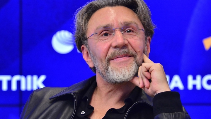 Алиса Вокс рассказала, как Сергей Шнуров запирал её в номере отеля