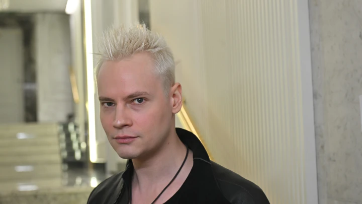 Наставницу SHAMAN жестоко обманули мошенники: Под видом коммунальщика в квартиру явился преступник