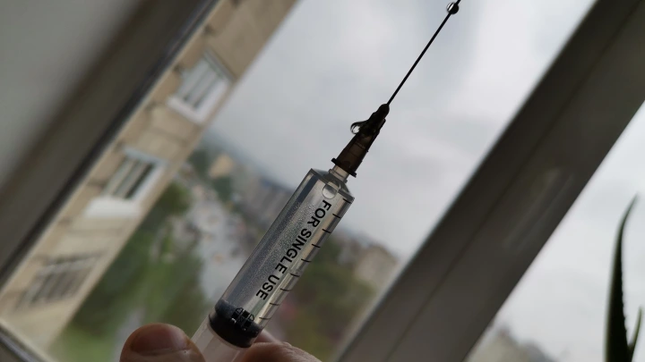 Вакцины поступили, но куда? Жители Поморья не могут сделать прививку от клещевого энцефалита