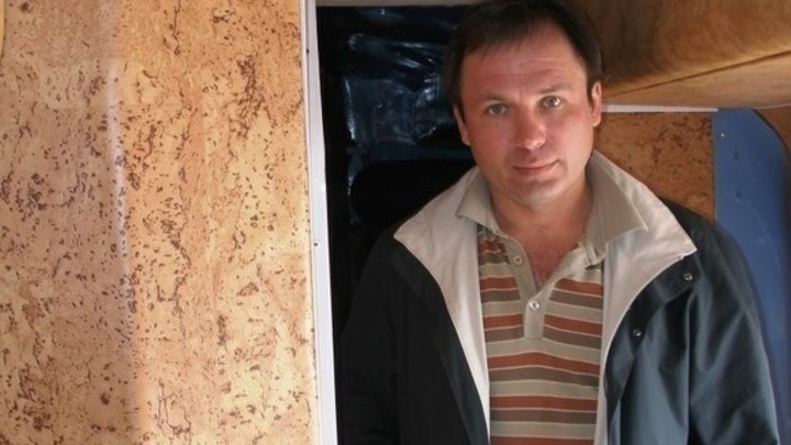 Спецборт с обменянным летчиком Константином Ярошенко совершил посадку в Сочи