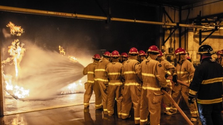Столкновение автобуса и бензовоза на Украине: погибли 27 человек