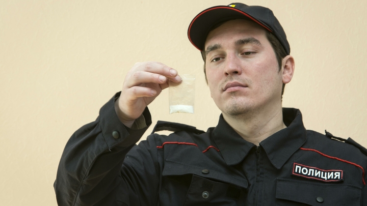 Порошок на иконе, теперь — передозировка. Смерть пришла в богохульный вуз?