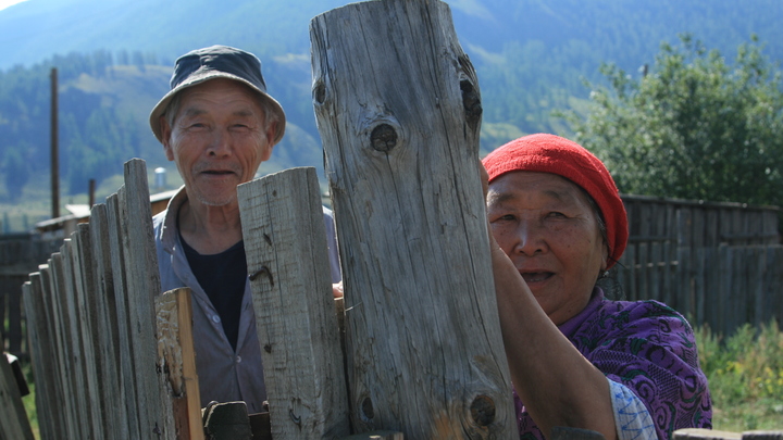 Пришёл гость, привёл товарища: На Алтае пожурили тех, кто просит помощи в кризис