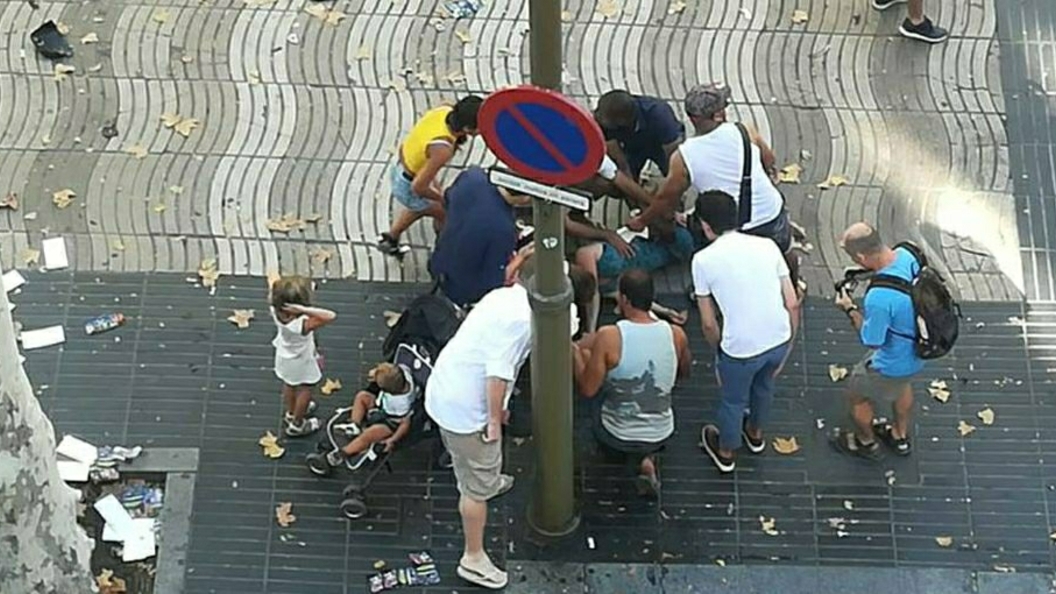 На месте ЧП в Барселоне началась стрельба - СМИ На месте ЧП в Барселоне началась стрельба - СМИ