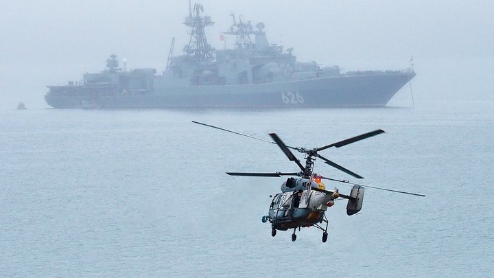 Опубликованы кадры ночного уничтожения морских дронов ВСУ в Черном море