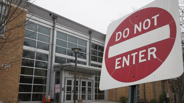 Закрыли всё, кроме аптек и магазинов: В Израиле ввели новые меры из-за коронавируса