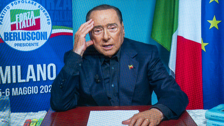 Сильвио Берлускони умер