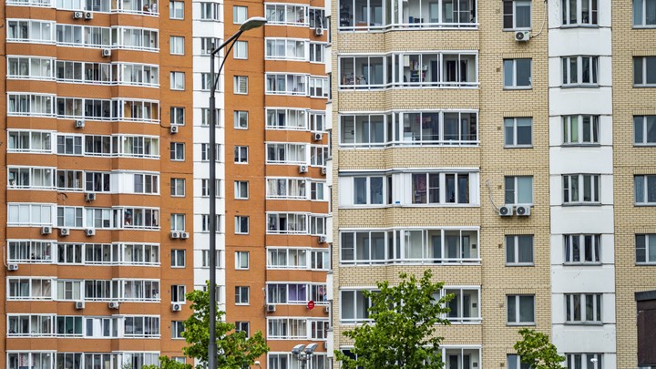 В Москве годовалый ребёнок упал с высоты пятого этажа и выжил
