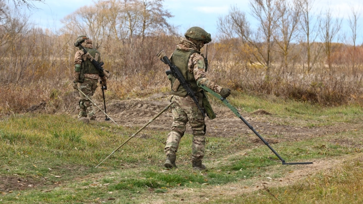 Русский сапер рассказал, как ВСУ при отступлении минирует телефоны и аптечки