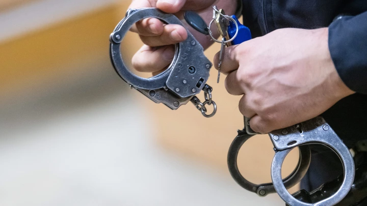 Mash: на границе с Белоруссией задержан комик Останин, глумившийся над ветеранами СВО