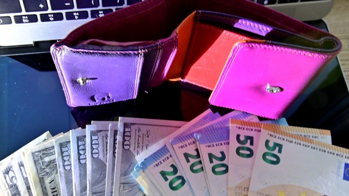 Бизнес Нидерландов обходит санкции: Русским отправили товаров на миллиард евро