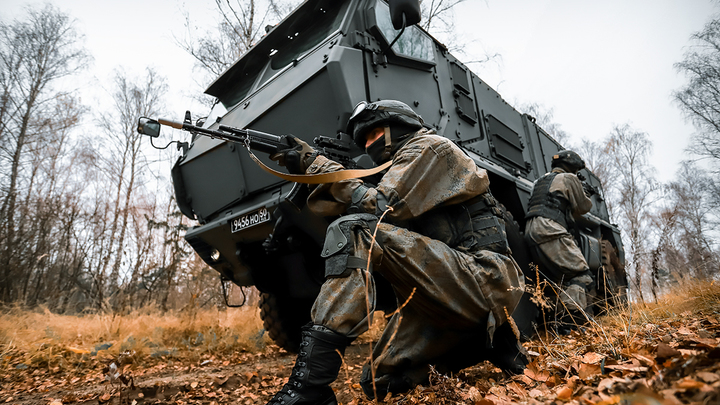 Если Украина до осени не достигнет военного успеха, Запад сдаст ее России