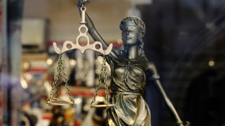 В Херсоне нашли фейковые дела на русских судей. Укронацисты бросили архив, бежав из города