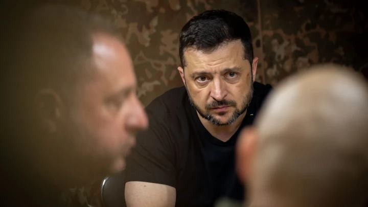 Это капитуляция Украины. Из-за каких пунктов Зеленский отказался от мирного плана Трампа и что за этим последует?