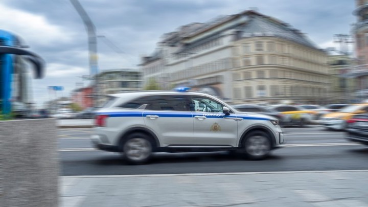 Напавший на семью под Петербургом мигрант пойман. Полиция ищет его подельника