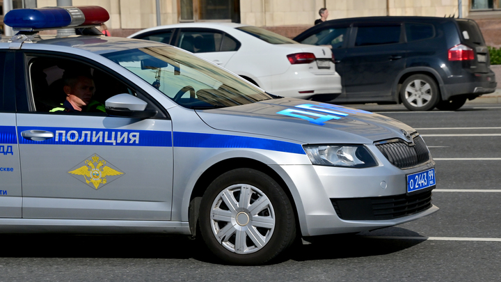 Жителей Академического района Екатеринбурга напугали люди с оружием и выстрелы