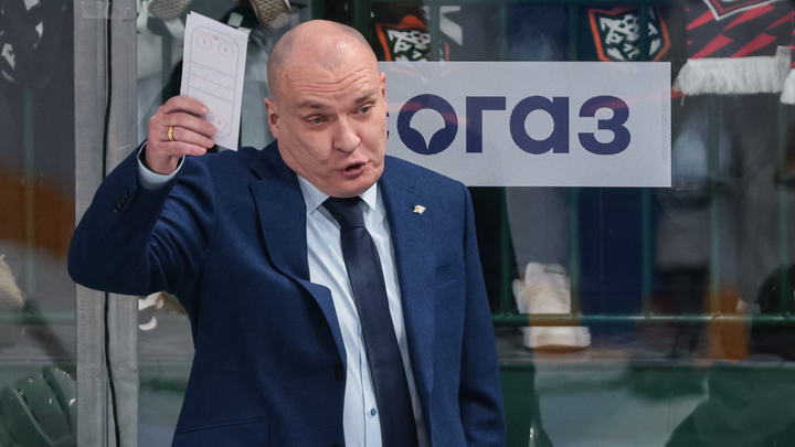 Тренер Металлурга Разин проверил IQ журналиста после игры с Ак Барсом