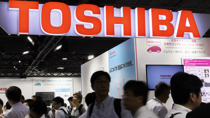 Японская компания Sharp покупает компьютерный бизнес Toshiba за 36 млн долларов