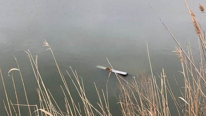 В Анапе мужчина на легковушке сбил человека и утопил авто в реке