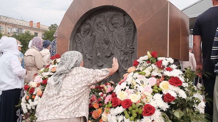 Договорились даже с голубями: в Челябинской области прошёл фестиваль Троица в Троицке