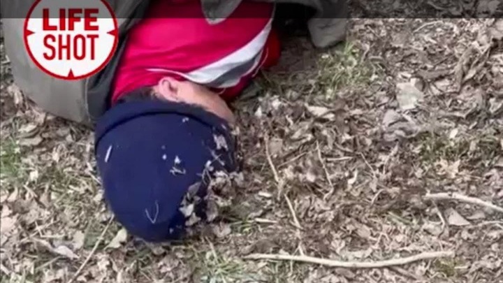 В Челябинске прохожие задержали педофила, который напал на девочку в подъезде