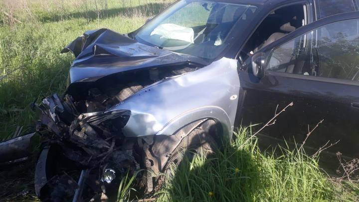 В Самарской области столкнулись Лада и Mitsubishi. Двое пострадали