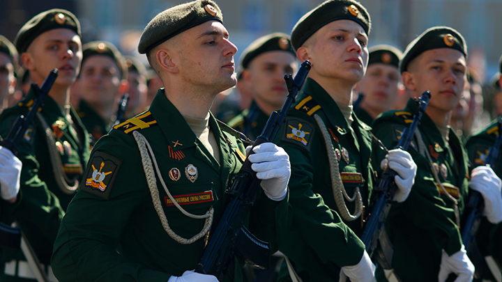 Почему и зачем нужна России призывная армия